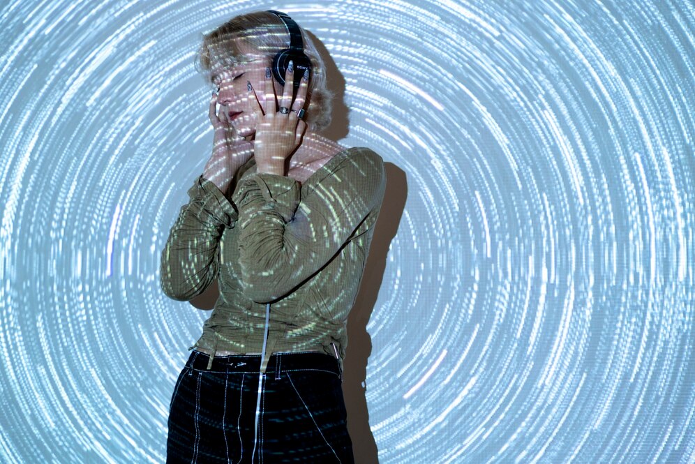 Онлайн-музыка в стиле House и Electro House: развитие и популярность