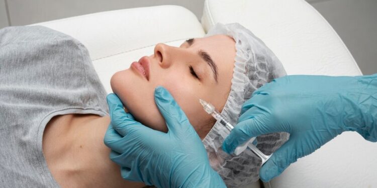 Микроигольчатый лифтинг: инновационный подход к омоложению кожи