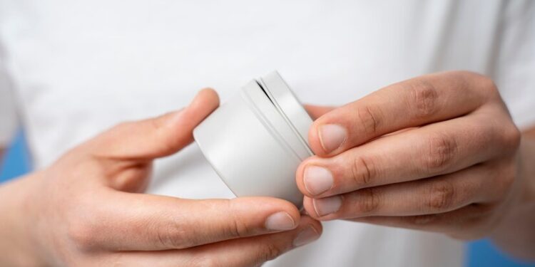 Чем можно обезболить кожу перед проведением косметологических процедур?