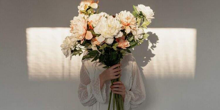 Когда стоит заказать доставку цветов в Москве: идеи и советы