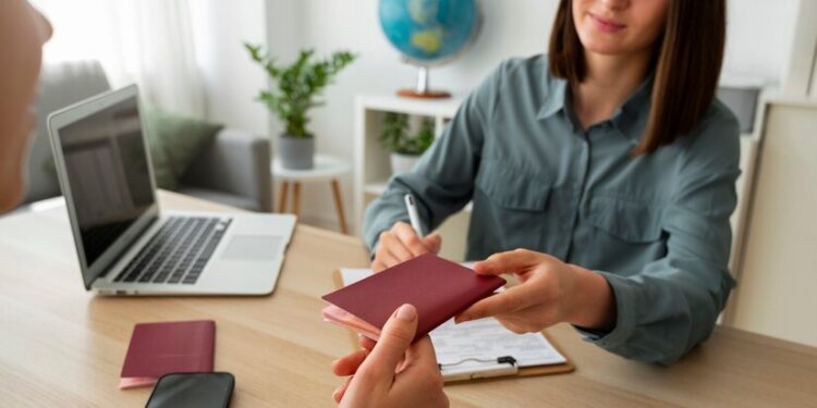 Как оформить визу в Москве: пошаговое руководство