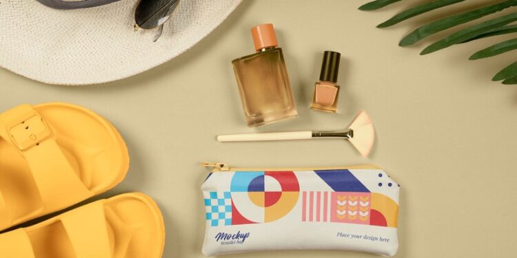 Летняя косметичка: как собрать её правильно и не перегрузить