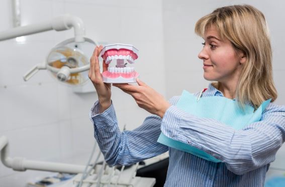 Протезирование зубов: современные методы и особенности