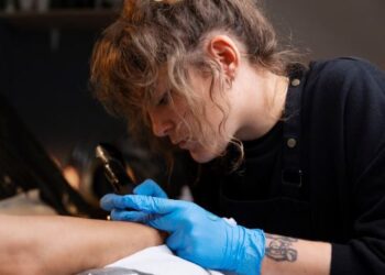 Татуировка: как правильно выбрать изображение и салон