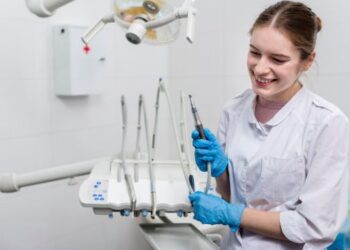 Почему важно регулярно посещать стоматолога