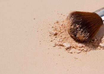 Как выбрать пудру: советы и особенности