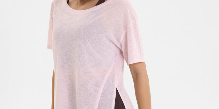 Как выбрать модную спортивную женскую одежду