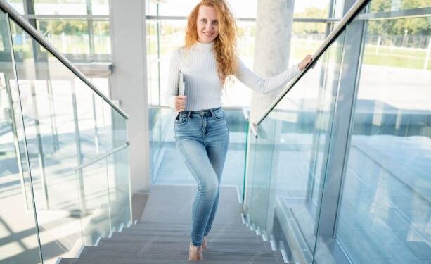 Ограждение из стекла: преимущества, виды и особенности установки