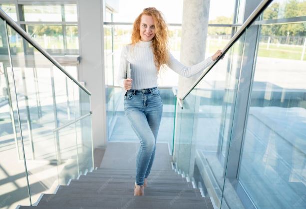 Ограждение из стекла: преимущества, виды и особенности установки