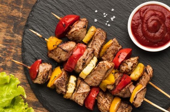 Когда стоит заказать шашлык с доставкой на дом