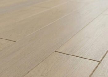 Инженерная доска: особенности, мода и преимущества в интерьере