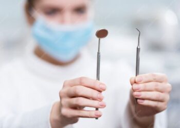 Зачем стоматологи рекомендуют комплексное лечение зубов?