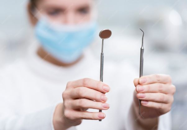 Зачем стоматологи рекомендуют комплексное лечение зубов?