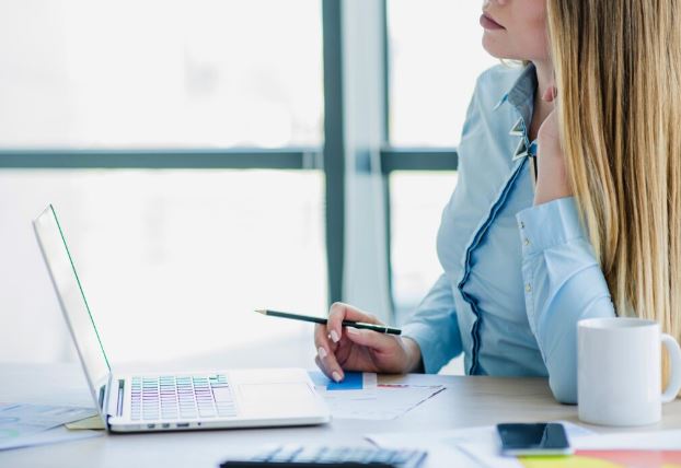 Бухгалтерский аутсорсинг: зачем нужен, кому подходит и чем лучше банковских сервисов?