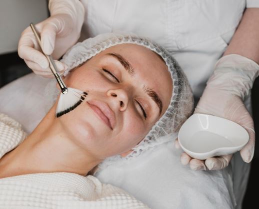 Жёлтый пилинг для лица: какой эффект даёт процедура